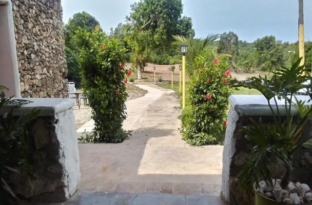 Villa Alfonsina Punta Rucia Garden 2